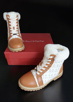 Зимние ботинки 36-37р. baldinini .