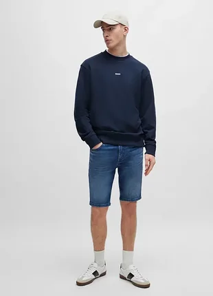 Оригинальные джинсовые шорты hugo boss slim-fit shorts in blue soft-motion denim