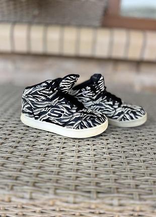 Сандалі дитячі