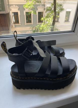 Босоножки dr.martens