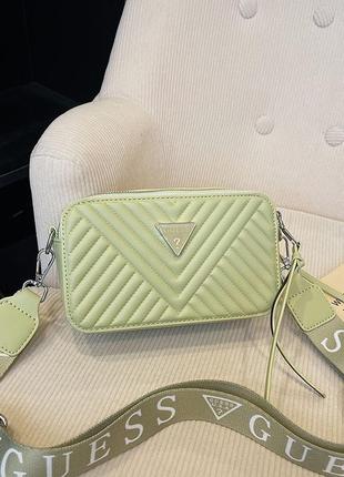 Сумочка жіночка у стилі guess кроссбоді оливкова.