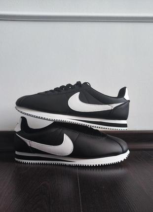 Кроссовки nike cortez