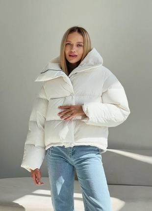 Пуховик зимний короткий дутый без капюшона7 фото