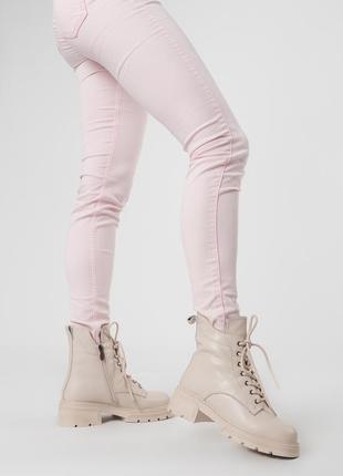 Черевики жіночі шкіряні зимові бежеві на високій підошві,і платформі,з хутром 1737ц-а