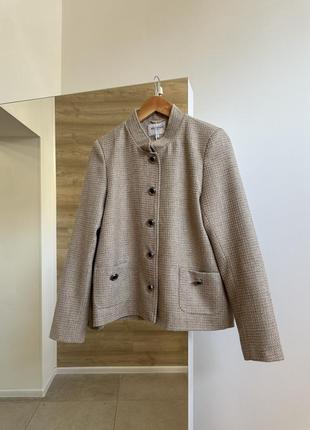 Твидовый жакет