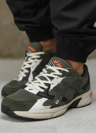 Чоловічі кросівки asics olive