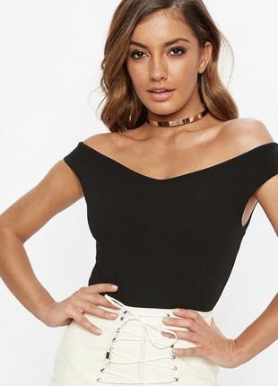 Черный боди с открытыми плечами