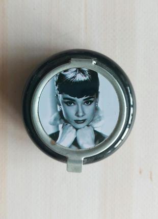 Попільничка з одрі хепберн audrey hepburn