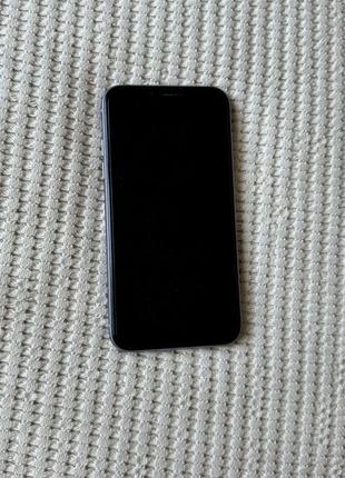 Телефон ( iphone 11/ 124gb.)