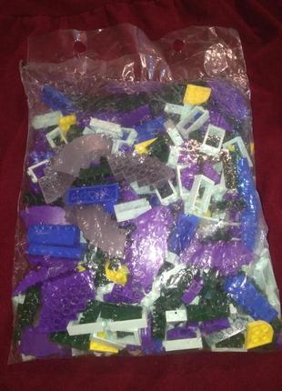 Велика упаковка lego. оригінал. данія