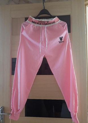 Спортивные штаны