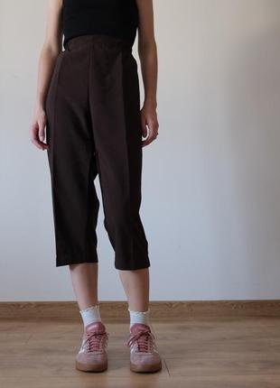 Капри бриджи велосипедки шоколадного коричневого цвета