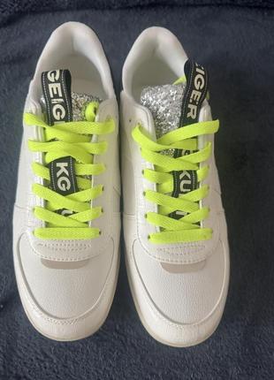 Кросівки  kurt geiger