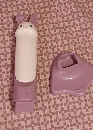 Маленькая настольная лампа