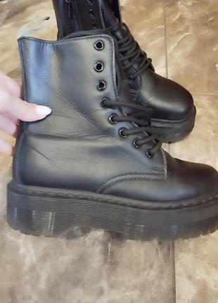 Очень крутые, dr. martens vegan jadon ii mono
