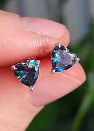 Серебряные серьги сердце мистик топаз
