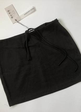 Черная мини юбка