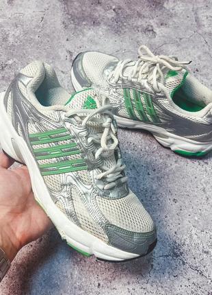 Y2k vintage sepatu adidas кросівки вінтаж бігові