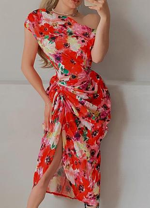 Распродажа платье prettylittlething миди с драпировкой3 фото