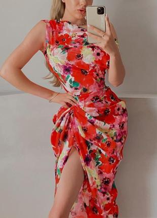 Распродажа платье prettylittlething миди с драпировкой7 фото
