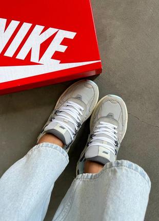 Классные женские кроссовки nike v2k runtekk light bone iron ore оливковые7 фото