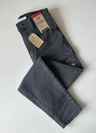 Женские джинсы levi's mom fit