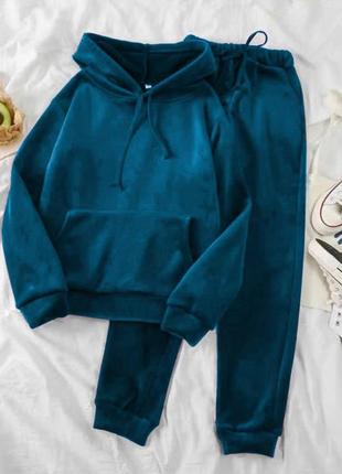 Базові велюрові костюми з карманом