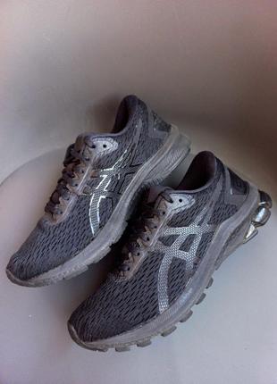 Кросівки asics 40,5 р.