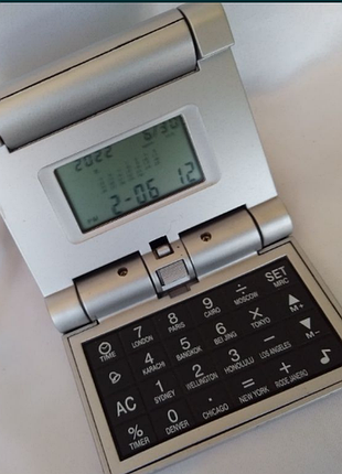 Календарь-калькулятор 9908, будильник