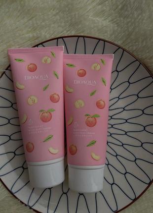 Bioaqua peach пінка для вмивання