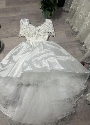 Весільна сукня вінтаж плаття ретро біла сукня шлейф