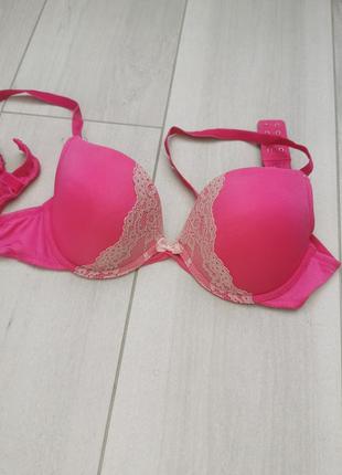 Бюст жіночий