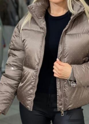Укороченная куртка , пуховик автоледи,с стразтками.