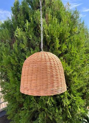 Плетеная люстра круглая из лозы