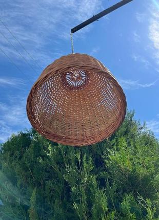 Плетеная люстра круглая из лозы