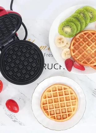 Вафельница мини для бельгийских вафель mini waffle maker sshop4 фото