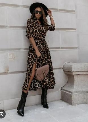 Платье с леопардовым принтом на запах1 фото