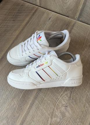 Кроссовки adidas 37/23,5см