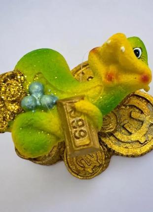 Магніт на холодильник "змія з грошима" (5,5х4х4см)