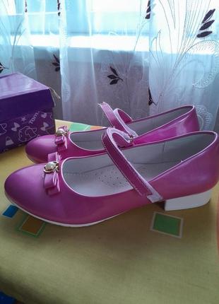 Туфли, туфельки на девочку