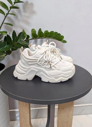 Кроссовки для девочек