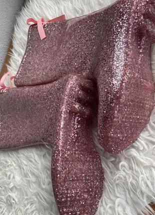 Резиновые сапоги