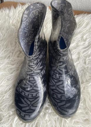 Резиновые сапоги