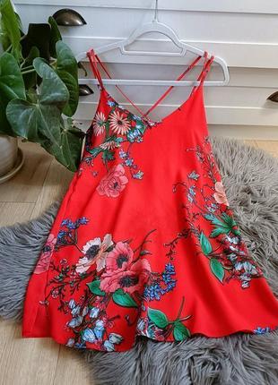 Яркая цветочная маечка от dorothy perkins, размер s