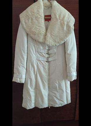 Пуховик білий + біла хутрова шапка