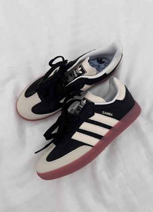 Кроссовки adidas
