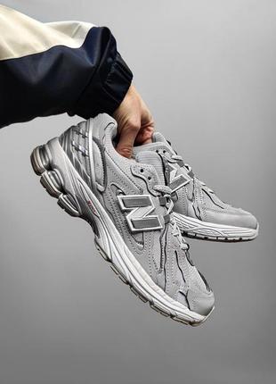 Жіночі кросівки new balance 1906d gray reflective v / smb