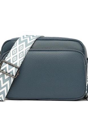 Місткий шкіряний клатч