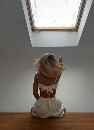 Піжама шовк з рюшами топ і шорти універсал молоко8 фото