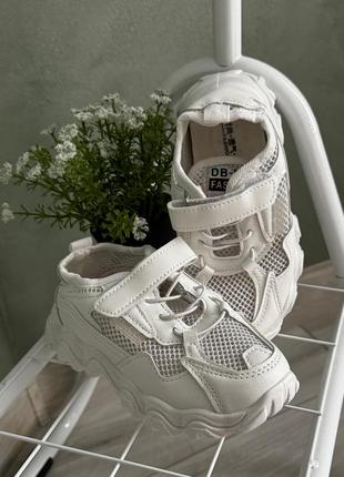 Кросівки дитячі